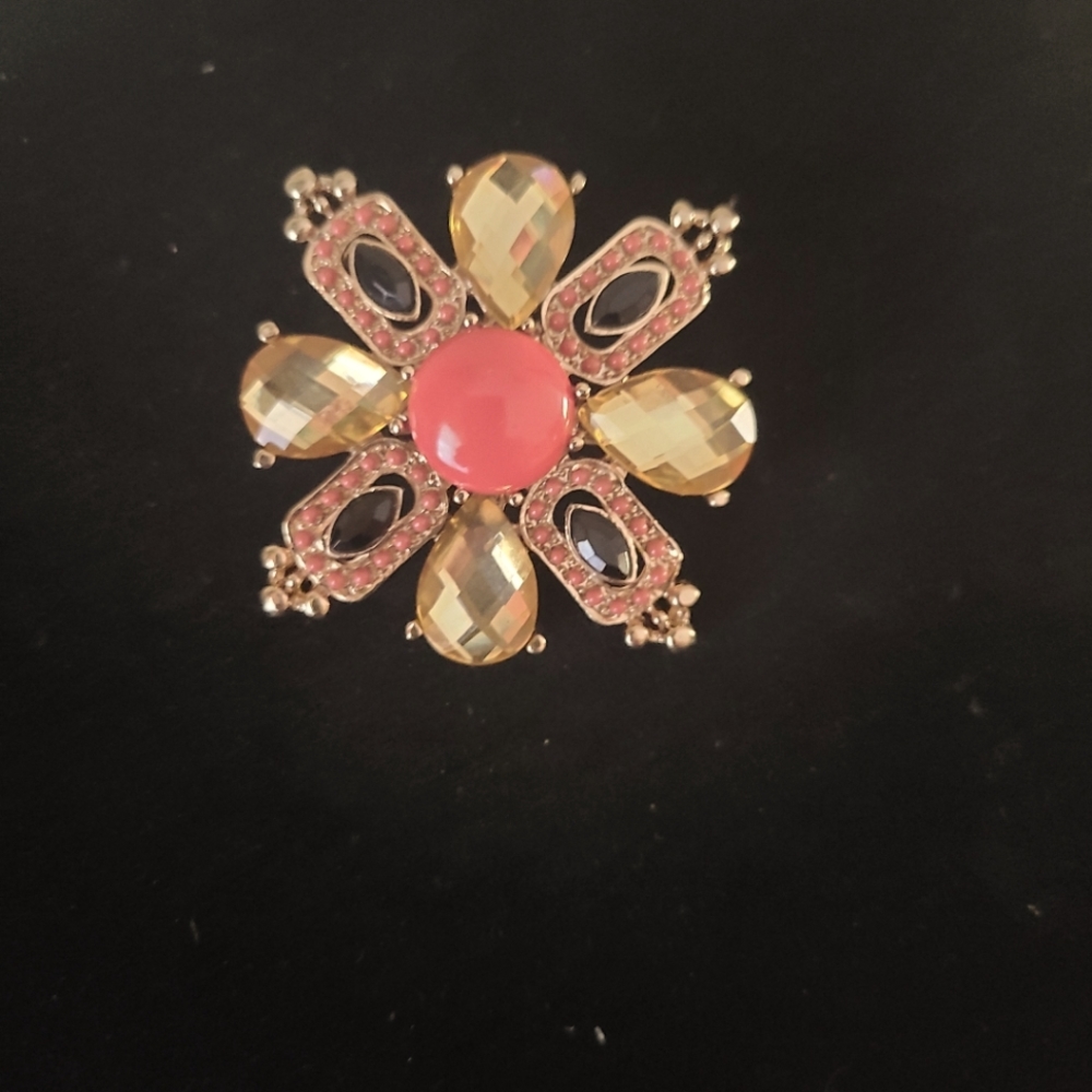 Brooch